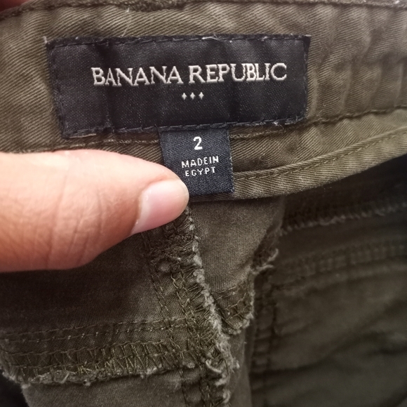 Banana Republic Dark-Green Shorts - Picture 3 of 3